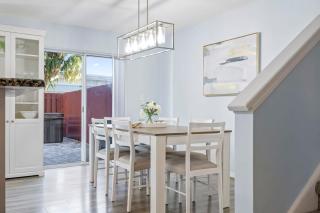 Stylish Townhome w Hot Tub 5 Min Walk to Beach - 2