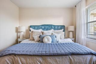 Beachside Blast Off Stylish Cape Canaveral Townhome Near Surf & Space - Cabo Cañaveral - 3