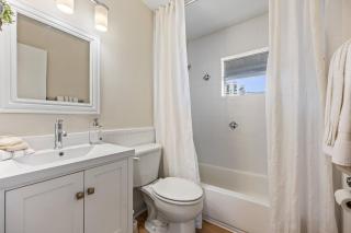 Beachside Blast Off Stylish Cape Canaveral Townhome Near Surf & Space - Cape Canaveral - 1