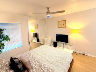Great 2 Bedroom and 2 Bathroom Apartment in Marina - 7