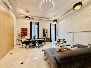 Magnificent 3BR w Balcony by the Parliament - 3