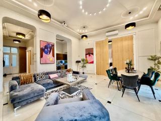 Magnificent 3BR w Balcony by the Parliament - 9