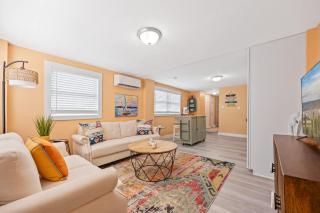 Cocoa Beach Hideaway 1BR Walk to the Sand - 5