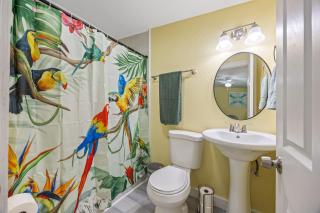 Cocoa Beach Hideaway 1BR Walk to the Sea - Cape Canaveral - 6