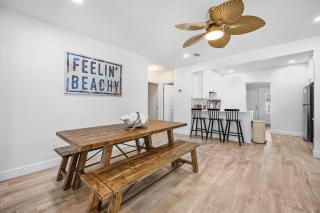 Blue Surf Bungalow 3 BD 2BA-At Slater Way Beach - 2