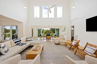 SI3721: 3721 Seabrook Island Road - 1