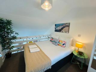 On the Water with Free Parking - By My Getaways - 5