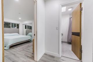 Large Luxury Beach Condo in Best Location in Santa Monica 2 BDR - 2