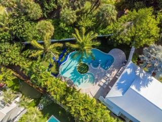 The 19th Hole - 238 - 8