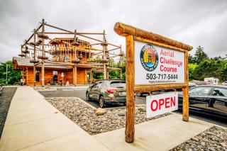 Vintage Beach Cottage - 6