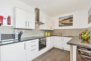 Seaview Heights - By My Getaways - 7