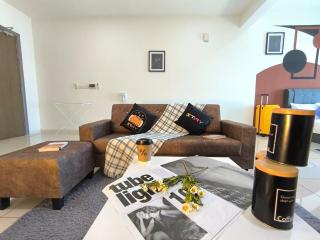 Elysia Cozy Stylish Studio Netflix Youtube By STAY - 6