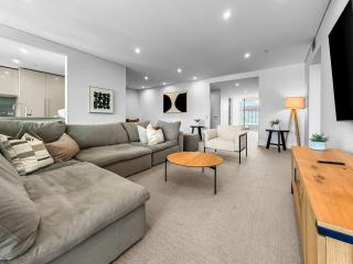 Wishful Wynyard l Luxury 3-Bed Apt l Viaduct - 4
