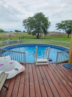 Couples Guesthouse, jacuzzi, sauna, pool - 6