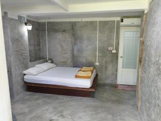 Koh Ngai Sea Open Resort - 7