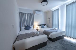 Guel Palacio - Miyako-jima - 6