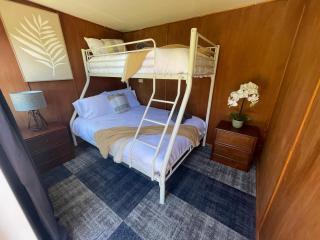 Tamahere White Duck Cabins - 3