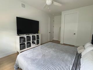 Parkside Mueller Gem 2bd/ba Condo - 2