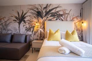 Cozy Luxe Retreat Stylish 2 Sleeper Apartment - 5