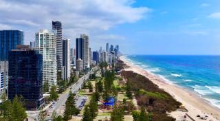 Broadbeach Waterside 2BR Luxury Apt - 6