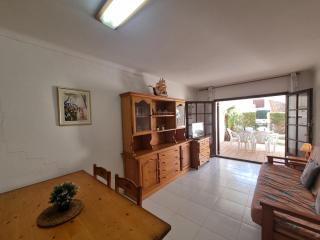 Apartamento en L'Escala con piscina y parking, a 600m de la playa - HISP-236-153 - 2