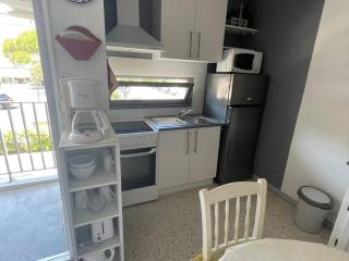 Studio climatisé à louer près des thermes - FR-1-680-47 - 1