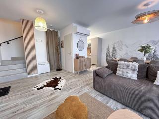 Chalet 3 pièces avec terrasse et parking proche des pistes à Risoul 1850 - FR-1-330-599 - 0