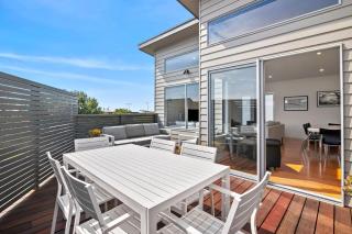 Coastal Tides on Anderson - 8