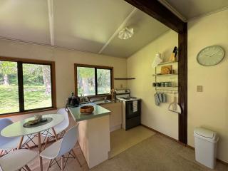 Deerview Cabin in Coastal Mataikona - 8