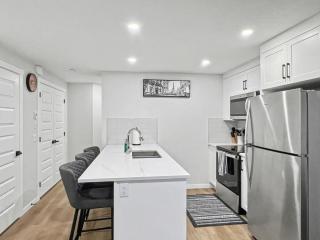 Cozy 2 bedrooms Suite in Mahogany SE Sleeps 6 - 1