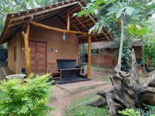 Sandalwood Ayurvedic Spa & Safari Cottages - 1