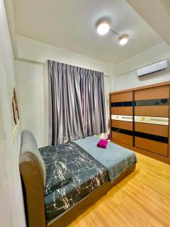 KW HOMESTAY CASA UNO APT Fully Aircond 3 Bedroom - 3