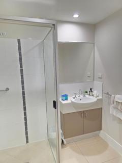 Allure at The Edge 3brm luxury apartment with coffee machine and 2 pools! - 4