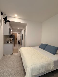 StayCO - D'Millenia Residences - Studio Unit - 9