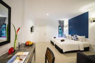 The Forest Home Resort - 4