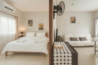 Yada House s&h - Strand Nai Yang - 0