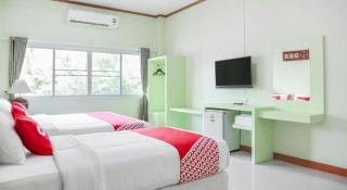 OYO 742 View Pruksa Resort - 2
