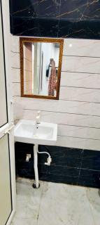 Sakshi Seva Sadan Vrindavan Homestay & Restaurant - 9