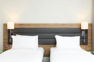 Moxy London Excel - 9