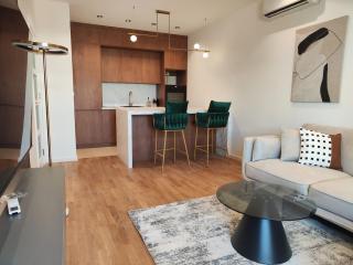 JU35 Stylish City Apartment - 1