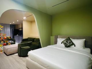 Pin Skyview Suite - 2