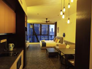 Scarletz Suites KLCC Inifinity Pool by Ixora - 5