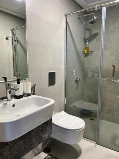 Cozy Room In Abu Dhabi Reem island Near to Galeria Mall - 9