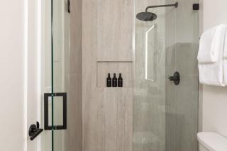 Tide House - Unit A - Modern Seaside 1BD w Parking - 7