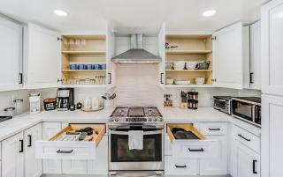 493- Grandeur Family Home AC & Patio near Meta & Stanford - 2