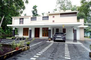 PATHIRAMANAL Service Villas - 2