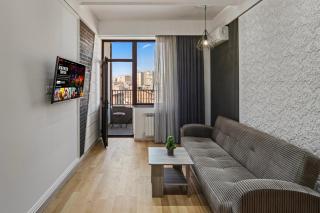 Super Central! Great View! Modern Designed! New Building - 8