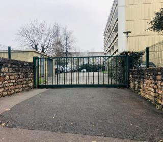 Studio cocoon avec vue sur le Beaujolais - 1