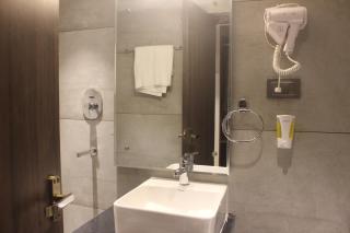 Hotel Crown Plaza - 3