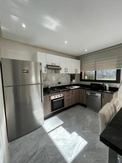 Spacieux duplex 3 chambres - Piscine et parking - 5